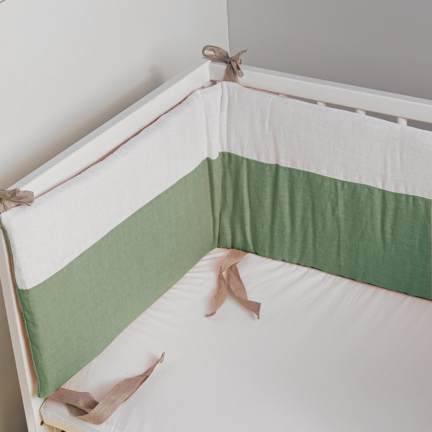 Mini crib protector MAFALDA green
